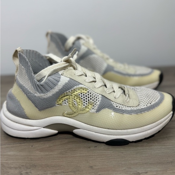 Chanel Cream Light Yellow Gray Trainers Sneakers 38.5 - Picture 1 of 7